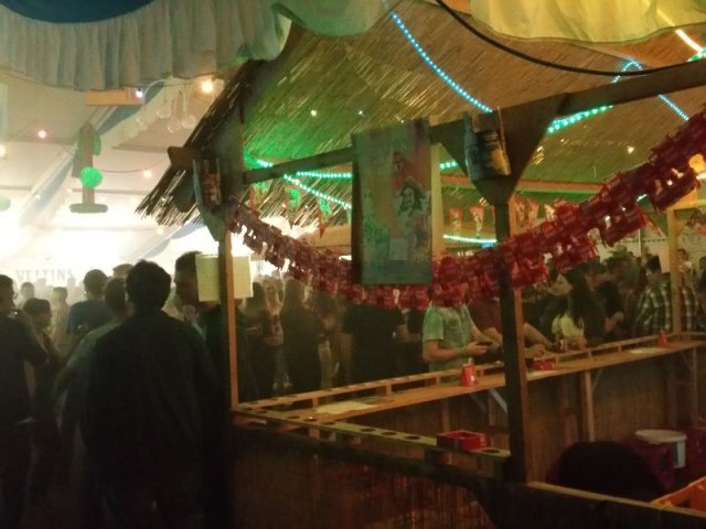 Apres Sun Party